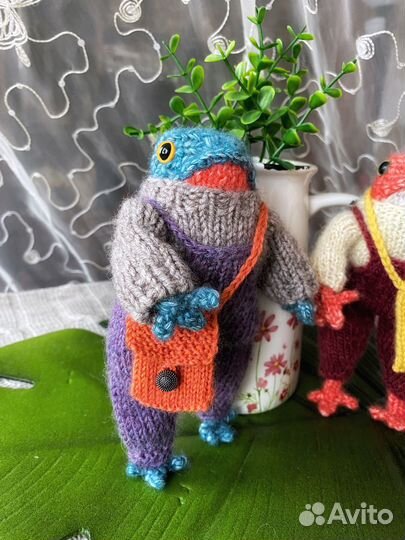 Вязаные игрушки ручной работы. Лягушка