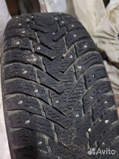 Nokian Tyres Hakkapeliitta 8 SUV 225/65 R17 H