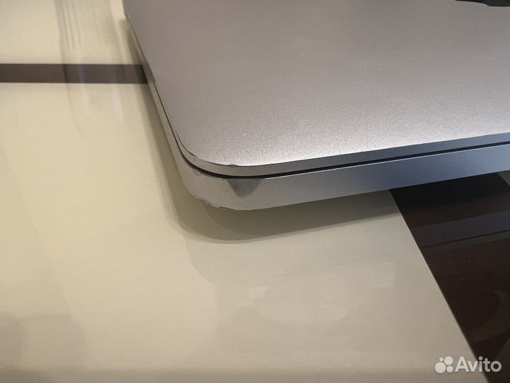 MacBook Pro 13 2018 i5 2.3GHz 8/256