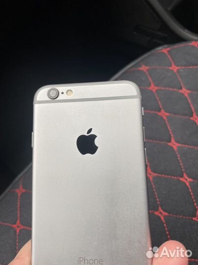 Телефон iPhone 6