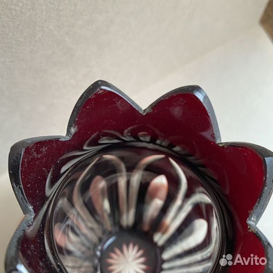 Вазочка тюльпан марганцевое стекло