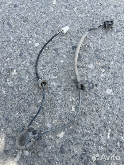 Датчик абс камри 50