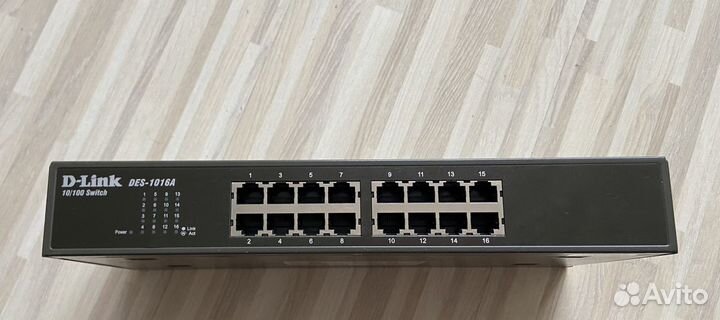 Коммутатор D-Link DES1016A