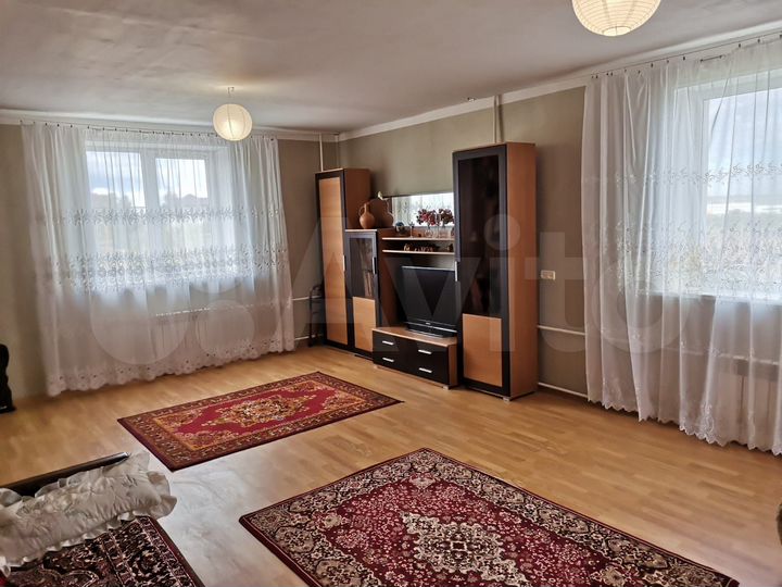 Дом 292,2 м² на участке 12,9 сот.