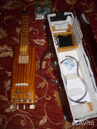 Укулеле с подключением