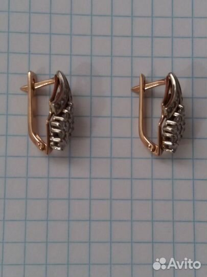 Золотые серьги