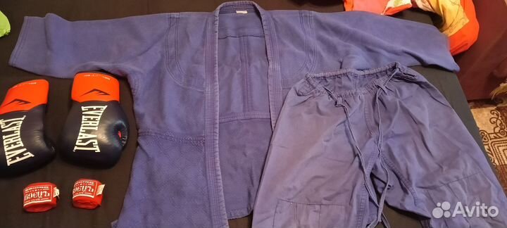 Продам кимано и комплектующие