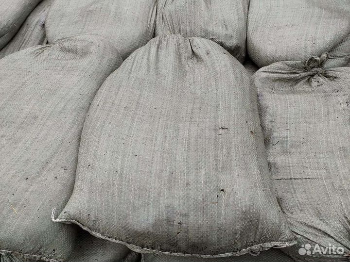 Навоз перегной конский в мишках и чернозём с