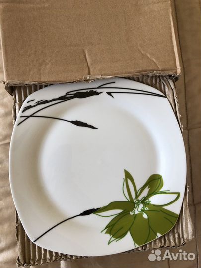 Сервиз столовый новый