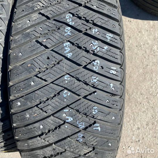 Goodyear Ultragrip Ice Arctic 235/50 R18 101T