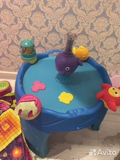 Развивающий столик Lamaze