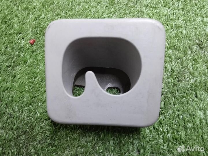 Кронштейн (сопут. товар) VW Touareg 2002-2010