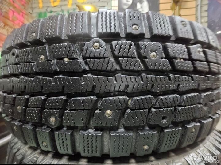 Dunlop SP Winter Ice 01 185/65 R15
