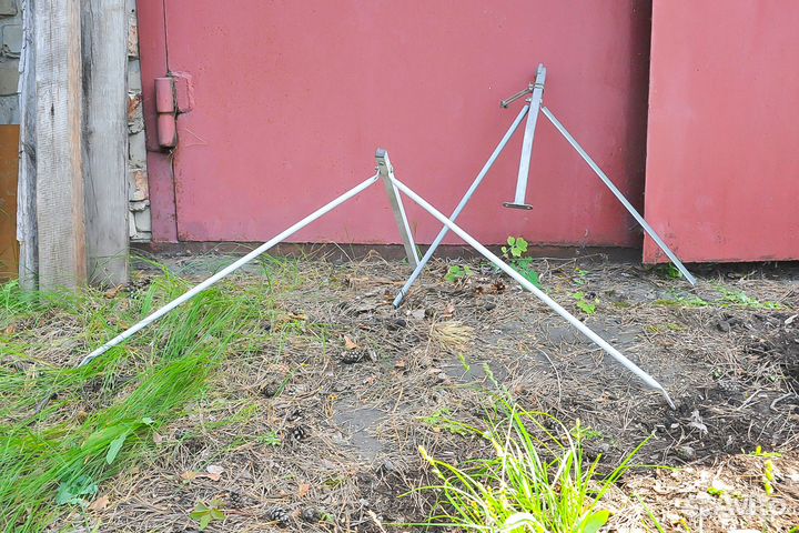 Тренога-кронштейн крепления спутниковой антенны