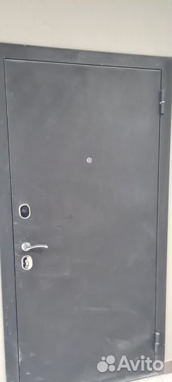 Дверь входная металлическая