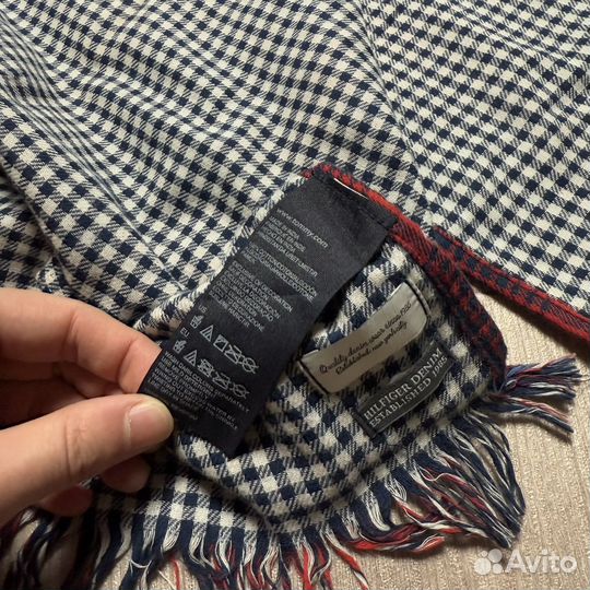 Шарф Палантин Tommy Hilfiger