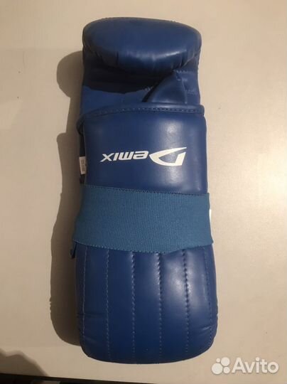 Боксерские перчатки