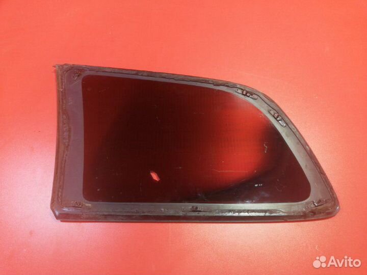 Стекло кузовное заднее правое Toyota Caldina CT196