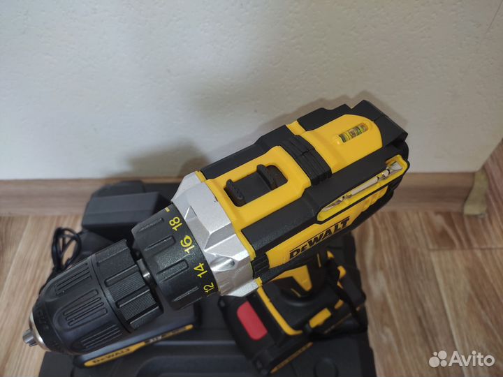 Шуруповерт dewalt 21v