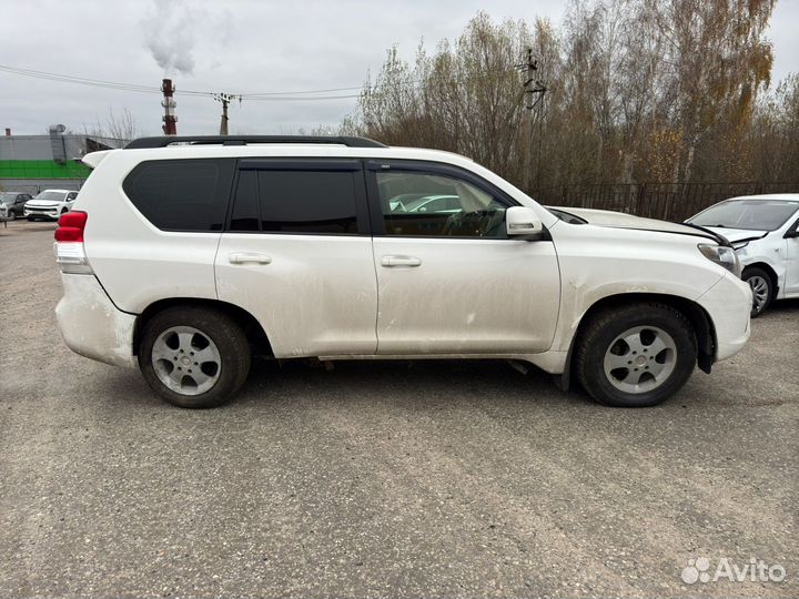 Toyota Land Cruiser Prado 3.0 AT, 2011, битый, 200 000 км
