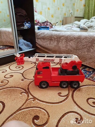 Игрушка пожарная машина