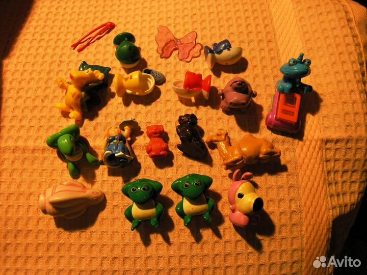 Игрушки из шоколадных яиц, киндер-сюрприз и др