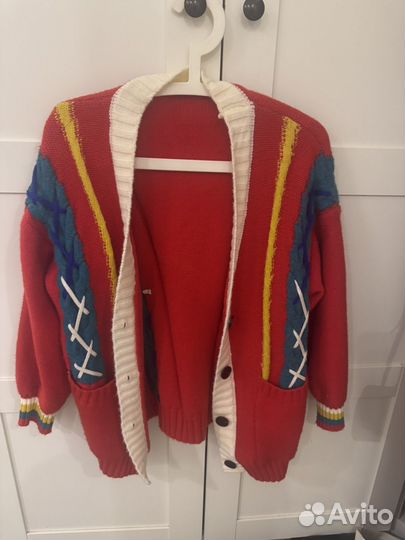 Свитер женский