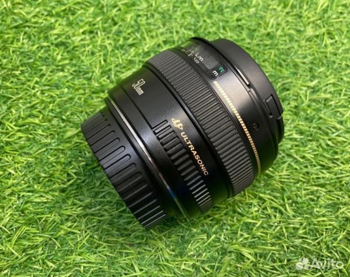Объектив Canon 50mm 1 4