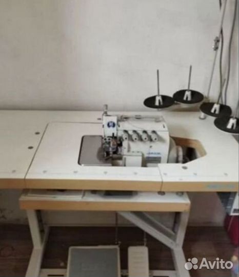 Оверлок 4 ниточный промышленный