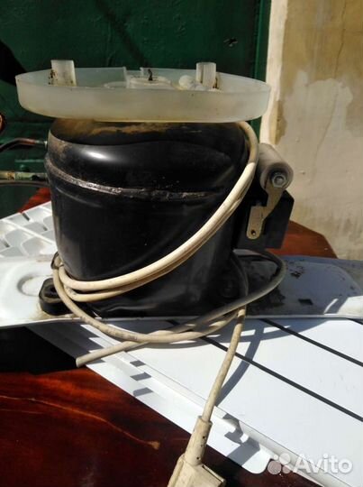 Компрессор холодильника