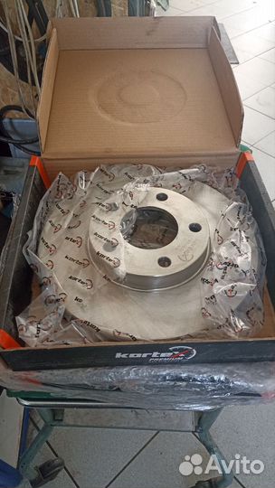 Тормозные диски передние Mazda 3 BK Kortex