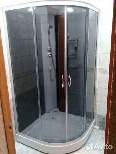 Установка душевых кабин и перегородок в Сочи