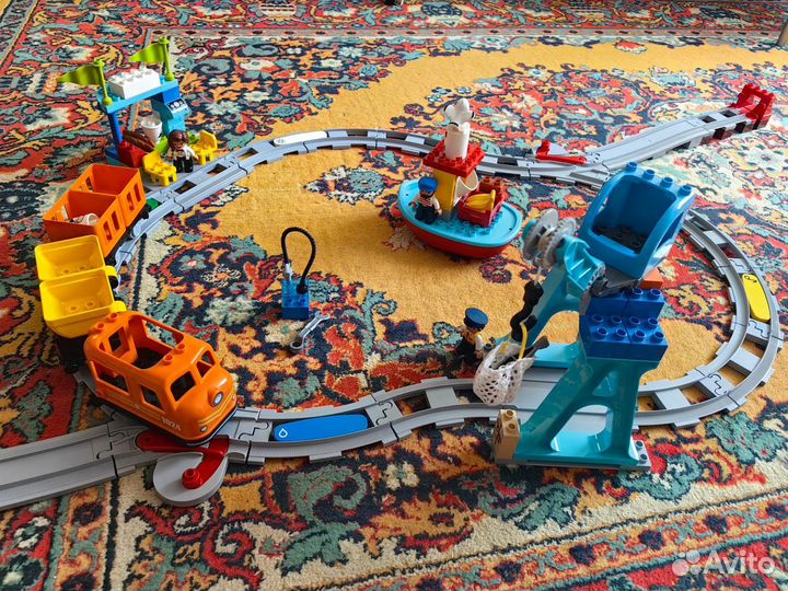 Lego duplo поезд