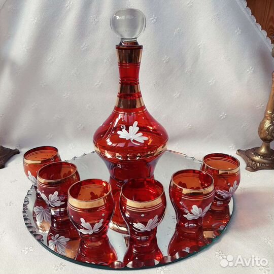 Графин и рюмки СССР цветное стекло