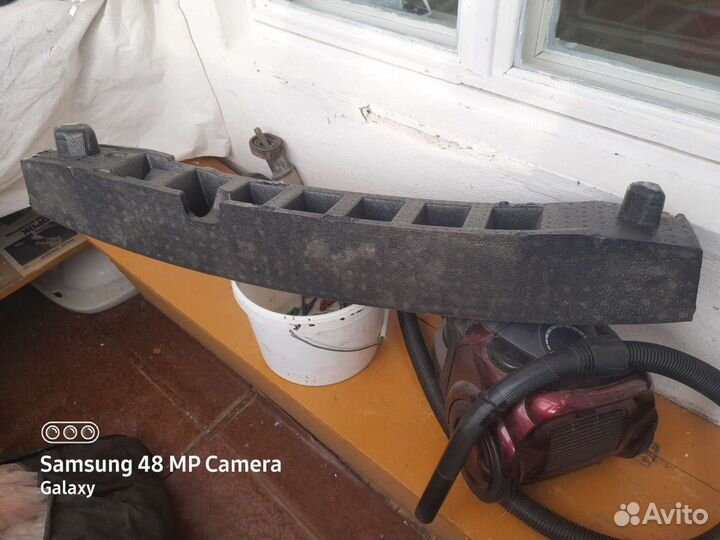 Усилитель бампера