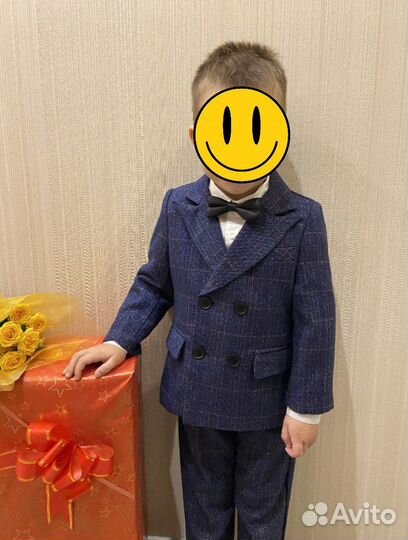 Костюм тройка британский в клетку 110