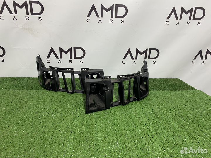 Кронштейн заднего бампера Mercedes W222