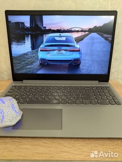 Игровой, Новый Lenovo core i5-1035G1-8 ядер/SSD/8