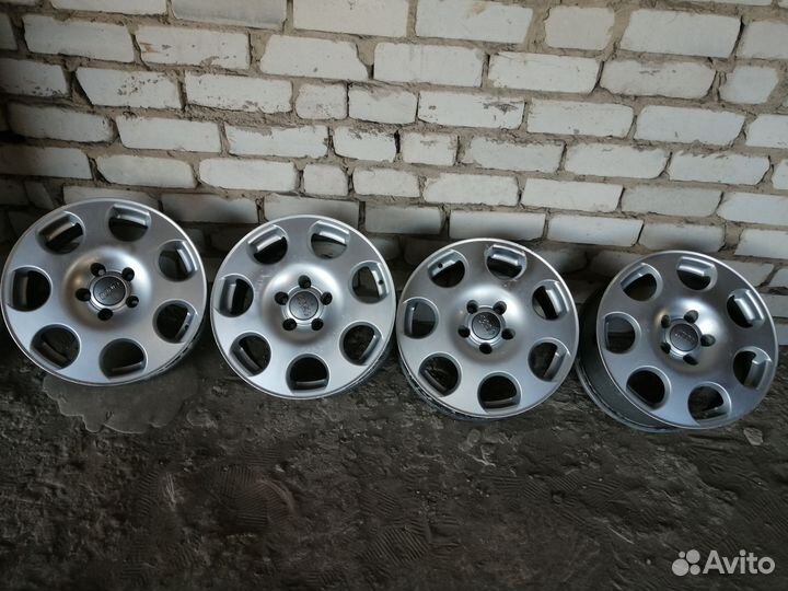 Литые диски R16.Audi