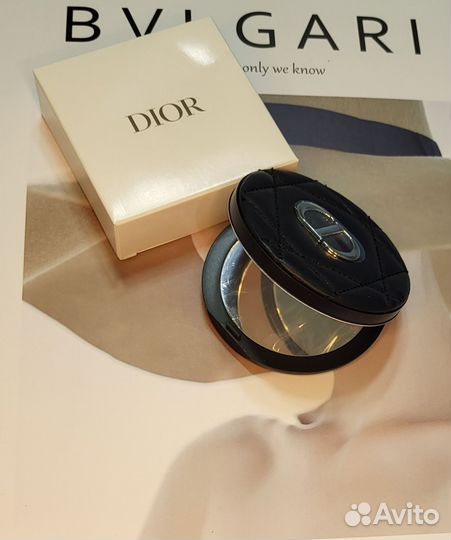 Карманное зеркало Dior