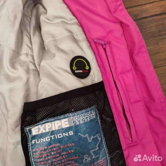 Куртка горнолыжная женская