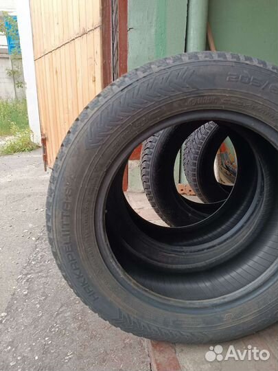 Nokian Tyres Hakkapeliitta 8 20.5/60 R16