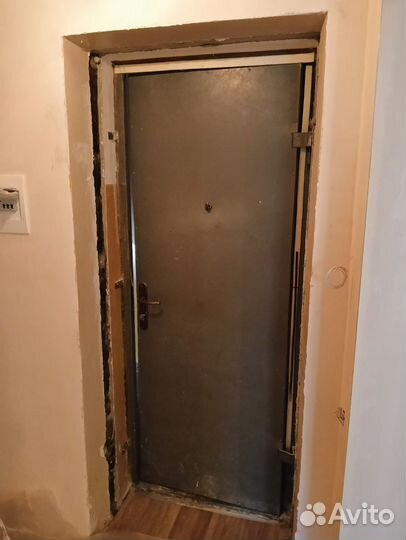 Дверь входная железная бу