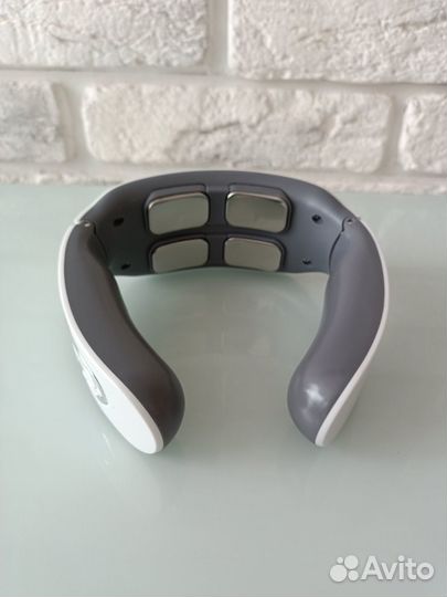 Импульсный массажер для шеи