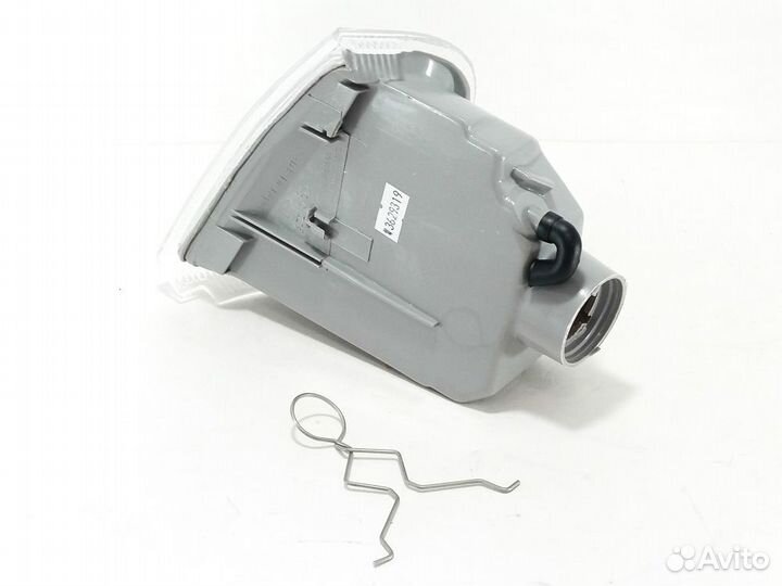 Указатель поворота правый Opel Omega A