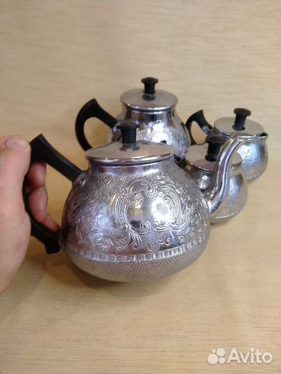 Чайно-кофейный алюминиевый сервиз