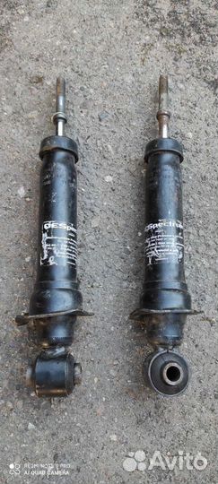 Стойки задние Тойота/Понтиак