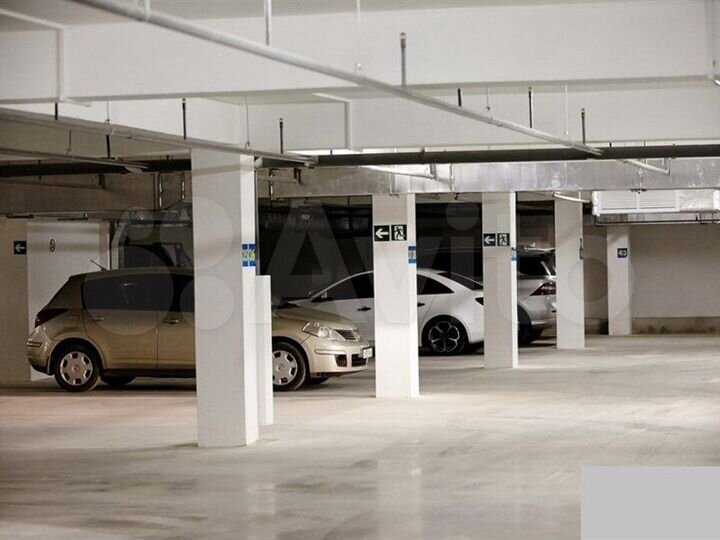 Машиноместо, 14 м²