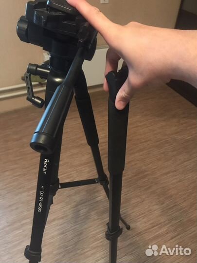 Штатив для фотоаппарата