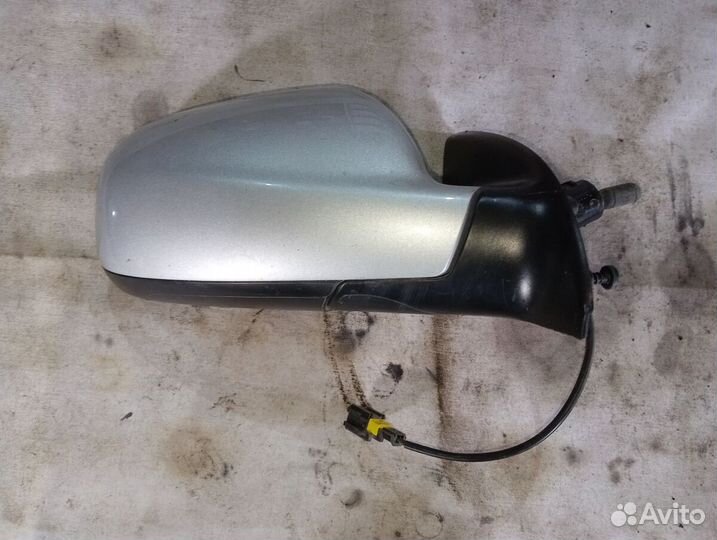 Зеркало Peugeot 307